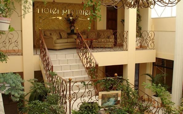 Hotel Premier Уеуетенанго Екстер'єр фото
